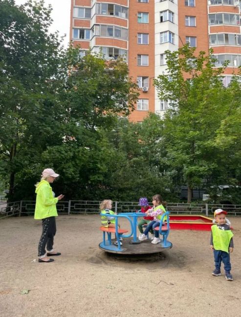 💬От подписчика:  Родители  детей 
“ горница узорница » придете как нибудь на площадку посмотреть как с..