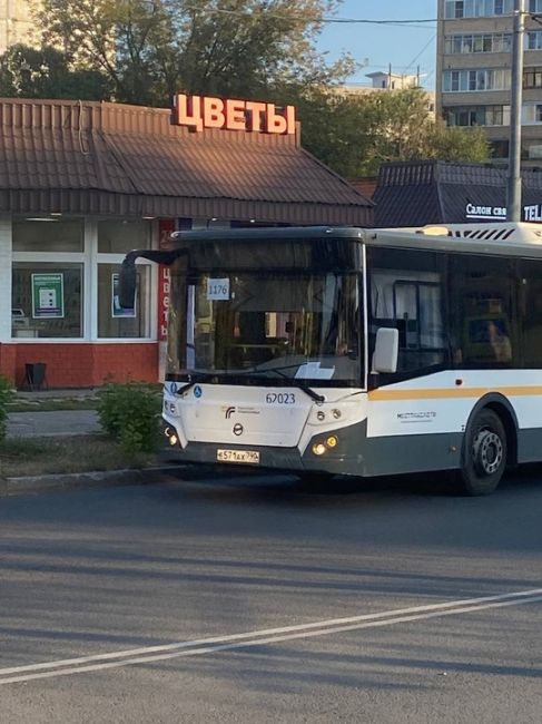 РАНЬШЕ БЫЛО ХУЖЕ❓️
yellewi
Обновляют все таки парк) без гнилых пазиков..