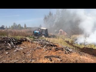 🔥 🌲 Больше трех часов тушили лесной пожар в Луховицах  23 сентября в Белоомутском участковом лесничестве, в..