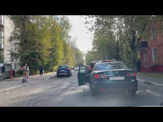 Спасибо большое дорожной службе города Долгопрудный за то, что нагородили такой ужас с этими знаками и..