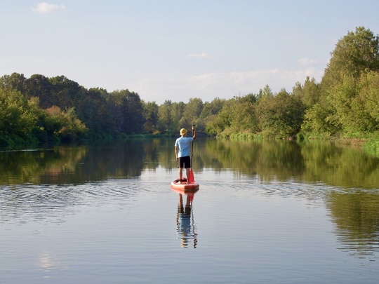 🏄 Плавали летом на сапбордах? А на байдарках? Если понравилось — зовём на сплавы по Клязьме на следующих..