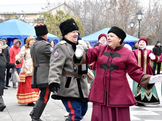 🇷🇺 Шествие в национальных костюмах, мастерские по декору и фестиваль – 3 и 4 ноября в городском округе..