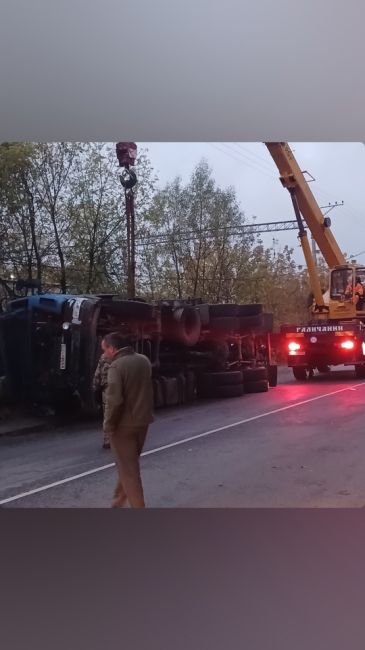 Авария на перекрёстке со стороны ул. Мало-Васильево всё..