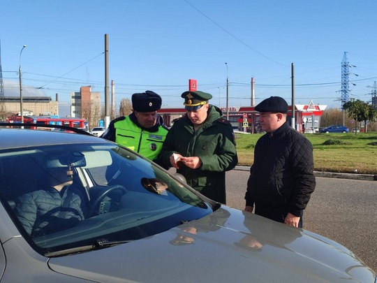 В Подольске продолжаются рейды по выявлению уклонистов от воинского учета.  Сотрудники военкомата..