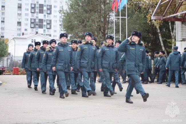 👩‍🚒Сотрудники зеленоградского МЧС в полной готовности к зимнему периоду.  На территории 70-й..