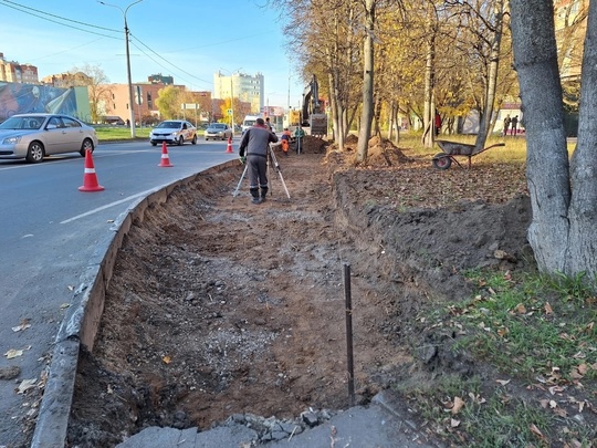 В рамках партпроекта «Безопасные дороги» в Долгопрудном начались работы по реконструкции участка дороги на..