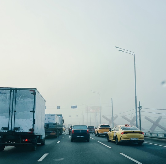 Утренний туман в районе Маяка 🌫️
Как говорится, хоть глаз выколи, ничего не..