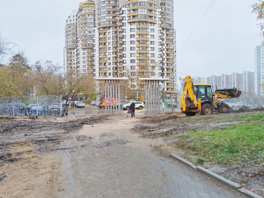 ❗️Главконтроль Подмосковья проверит парк Толстого из-за жалоб на некачественное благоустройство  В..