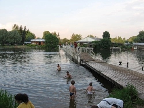 Плотина в Новгорске в нулевые, эх, было время!
Успели там побывать до..