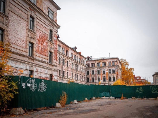 Осень в городе 🍂  📸Михаил..