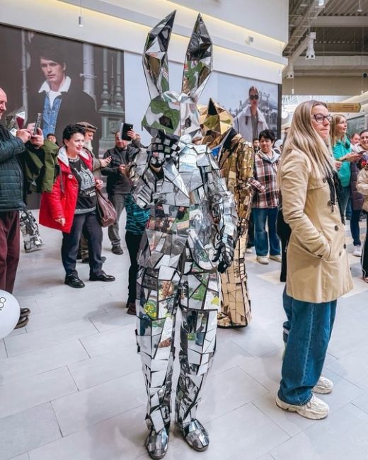 Возле Можайского шоссе в Юдино открылся ТЦ «ОдиПарк» 🎊  В холле проходят развлекательные мероприятия и..