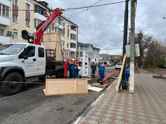 ✅ Первая электрозаправка открылась в Ногинске.
Владельцев электрокаров ждут у торгового центра..