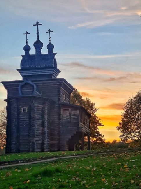 Осенний вечер в Коломенском  Фото: Ольга..