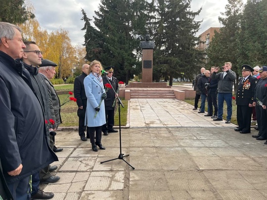 ⚡ 25 октября исполнилось 100 лет со дня рождения выдающегося конструктора коломенца Виктора Петровича..