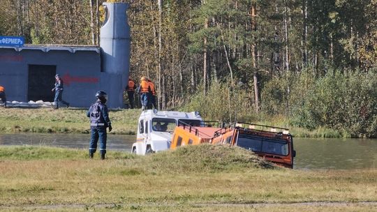 🔥 Российские и белорусские спасатели приняли участие в совместных учениях в Ногинске.  На полигоне МЧС..