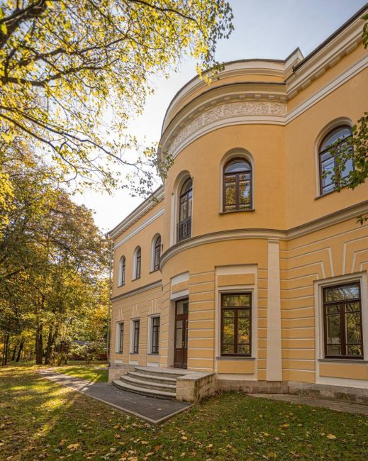 Усадьба Знаменское Губайлово в Красногорске.  Деревня Губайлово известна с начала 16 века, когда она была..