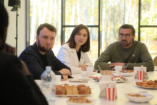 Молодёжный центр «Космос» стал площадкой для международного обмена опытом в сфере молодёжной политики. В..