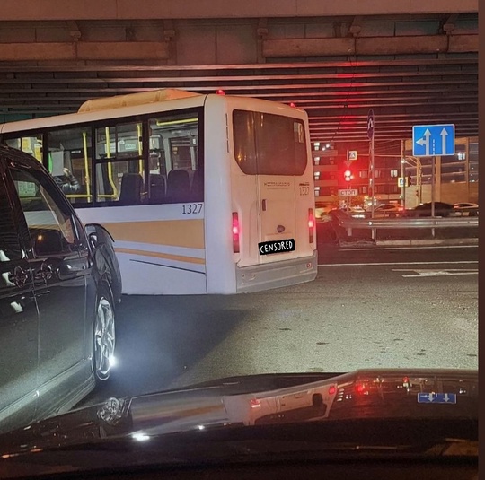 БЕСПРЕДЕЛ 😡 
Вчера ехала по улице Советская в сторону Первомайки и просто не верю своим глазам! Эти..