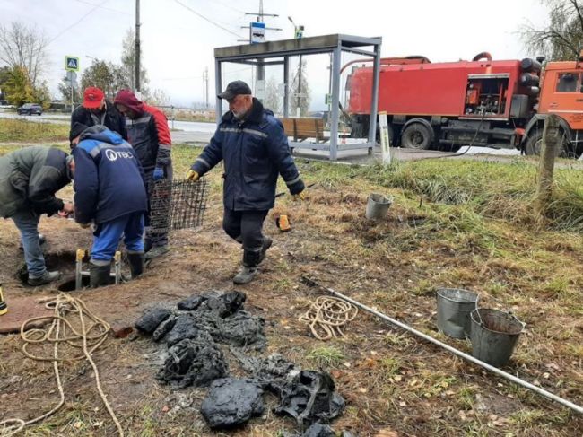 В Красноармейске перед наступлением холодов прочистили самотечные коллекторы.  В подмосковном..