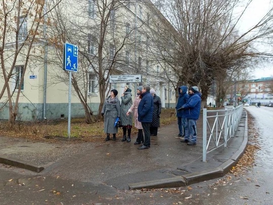 С началом учебного года во дворах вблизи лицея в Орехово-Зуеве возникла проблема заторов. 
После общения с..