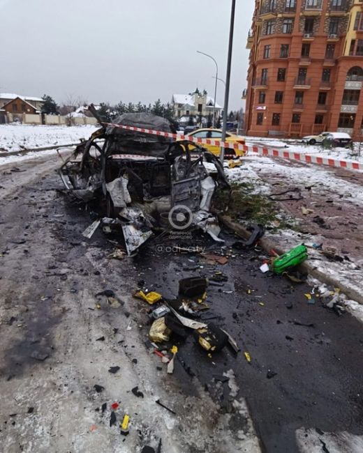 Подробности утреннего взрыва автомобиля в ЖК «Лайково» 💥  Как сообщается, людей в салоне не было,..