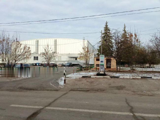 Электросталь
улица Радио  В городе для десятка электромобилей стали ставить зарядные станции.  Видимо,..