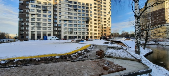 МЫТИЩИ СТРОЯТСЯ. На берегу Яузы в центре города готовится к сдаче корпус 13 ЖК "Цветочный город" с развитой..