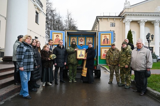 Для военнослужащих, которые сейчас находятся в Курской области, из г.Видное передали передвижное святилище..