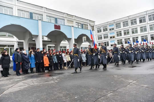 ЕЩЁ ОДИН БАЛАШИХИНЕЦ ПОГИБ В БОЮ 🎖
Мемориальную доску участнику СВО Андрею Мирзояну открыли в Балашихе. Ее..