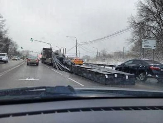 ВНЕЗАПНО ВЫГРУЗИЛСЯ 🧍‍♀️
Упс... случай на..