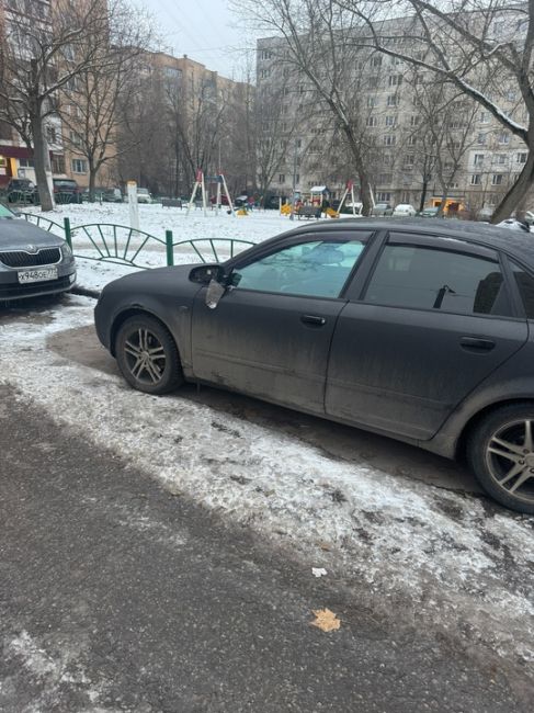 АДЕКВАТНЫЙ ГОСПОДИН❓
Добрый день! 27.11.2024 г. в 01.30 по ул. Заречная, на парковке между домами 16 и 21, мужчина..