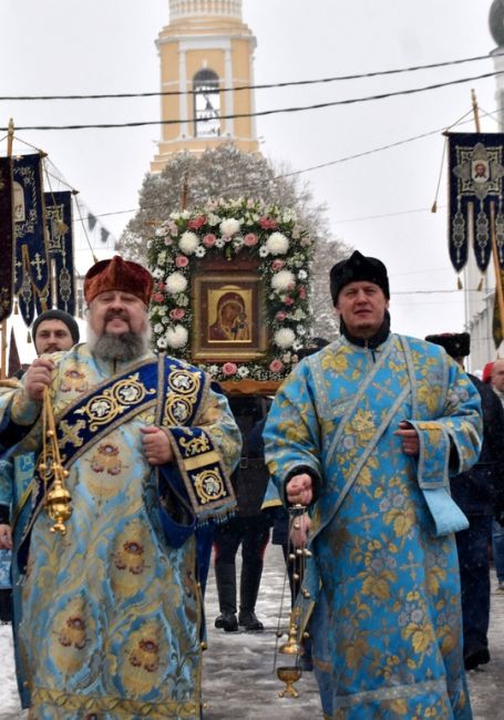 ⚡ В День народного единства и праздник Казанской иконы Божией Матери на Соборной площади в Коломне..