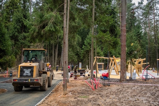 До конца года в Маслово откроется новый парк 🌳 
В рамках благоустройства лесопарка площадью 28,5 гектара, на..