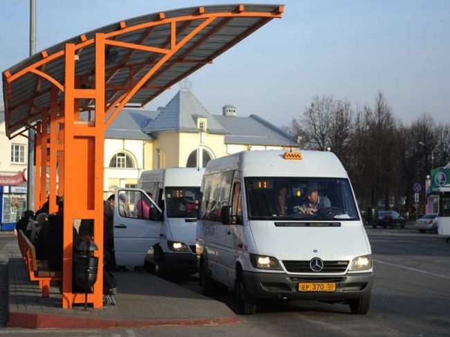 В сгоревшем маршрутном такси на Ярославском шоссе никто не пострадал.  В Пушкино произошел пожар в..