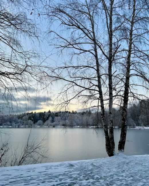 Зимние картины ноября!❄ 
📍Булганинское Озеро 
📸 Марина..