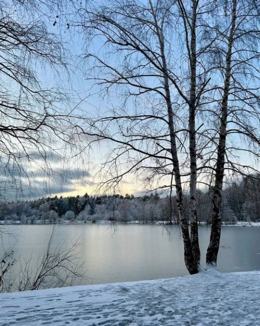 БУДТО В СКАЗКЕ ❄️
 📸 Марина
Слабо угадать..