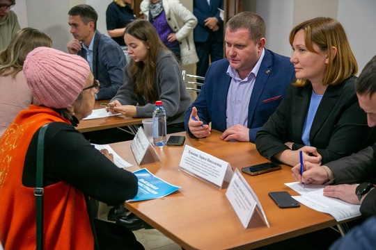 ⚡ Во вторник в ДК «Тепловозостроитель» работала выездная администрация. Задать свои вопросы и озвучить..