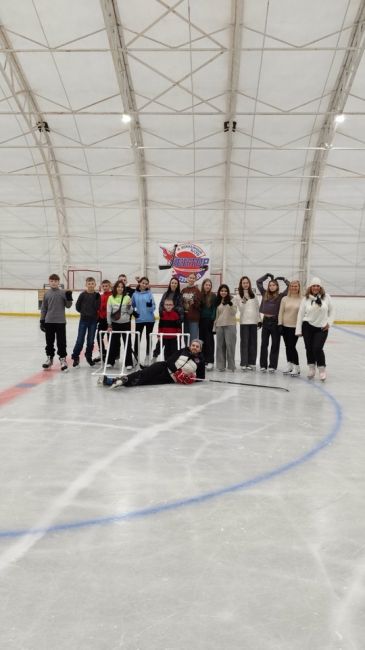 ⛸ Всем классом на каток! ⛸  Теперь не нужно ждать снега и заморозков, чтобы вместе с одноклассниками..