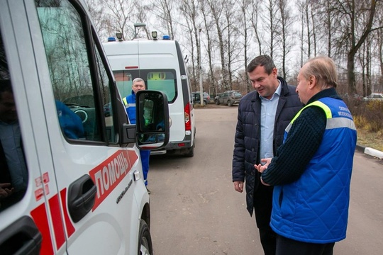 🚑 Новые машины скорой помощи пополнили автопарк коломенской подстанции  Два специализированных..