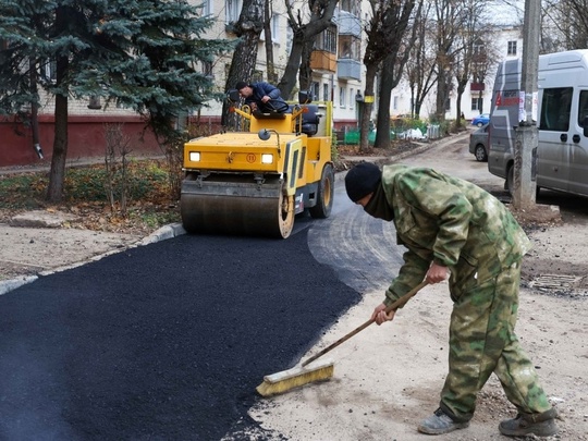 До конца года в Подольске после замены теплосетей благоустроят 20 территорий  В Подольске продолжается..