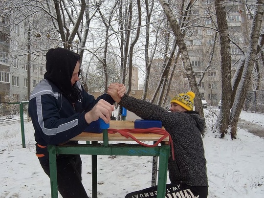 РАСКОПАЛИ И БРОСИЛИ 🤷‍♂️
Подскажите, когда это безобразие на ул. Объединения закопают? Что это за система..