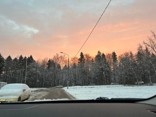 🥰Сегодня в Зеленограде было восхитительное утро.  Благодарю за фотографии! Вы..