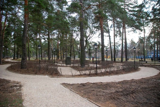 🌳 В озерском парке «Дубки» приступили к ремонту пешеходных дорожек  На территории популярного в Озерах..