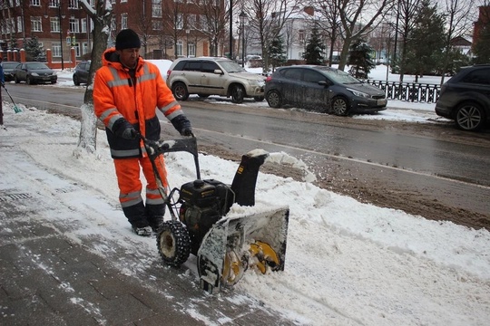 ❄❄❄ Куда обращаться по вопросам уборки снега в Коломне и Озерах  Дороги и тротуары в Коломне и Озерах..