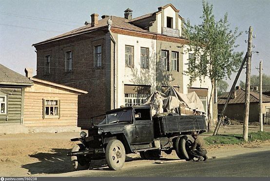 С. Пушкино (г. Пушкино). Старое Ярославское шоссе, д. 64. Начало XX в. /1960/2019 год.
⠀
Дом торговых людей Сорокиных -..