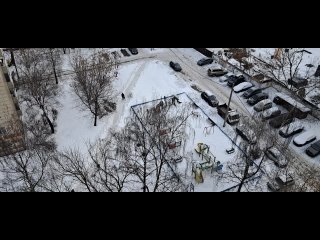 В г. Москве на улице Богданова между домами 14 и 16 беспредел полный, участковому жалобы отправили, ему..