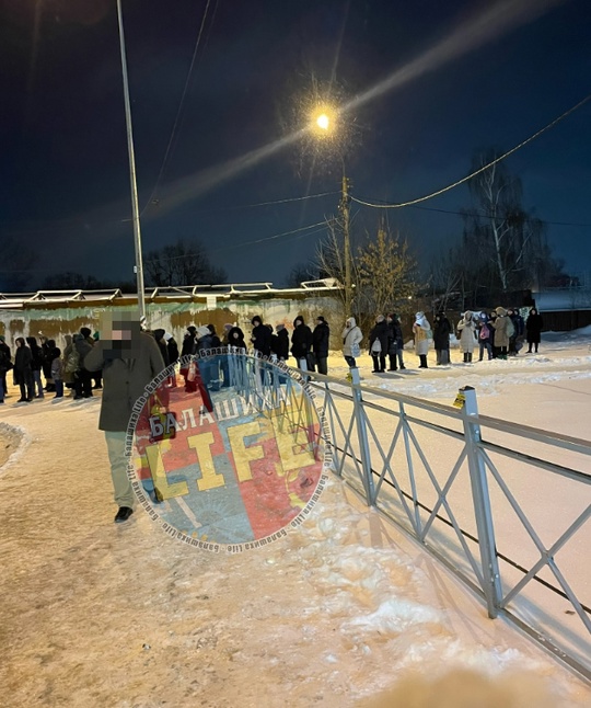 Здравствуйте! Прошу обратить внимание и помочь как-то решить данную проблему, с которой сталкиваются люди не..