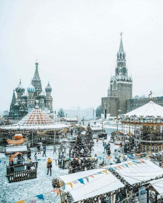 ❄Заснеженная Красная..