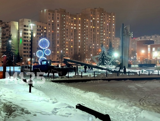 🚍 В 15-м микрорайоне вместо прошлогоднего праздничного автобуса теперь красуется сияющая звезда из..