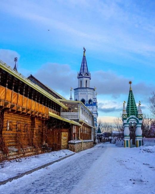 Измайловский Кремль под снежным..